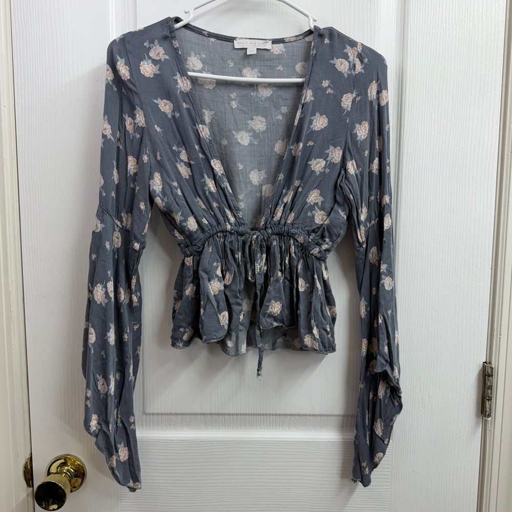 Don't Ask Why gray floral flare sleeve tie adjustable v-neck lightweight blouse